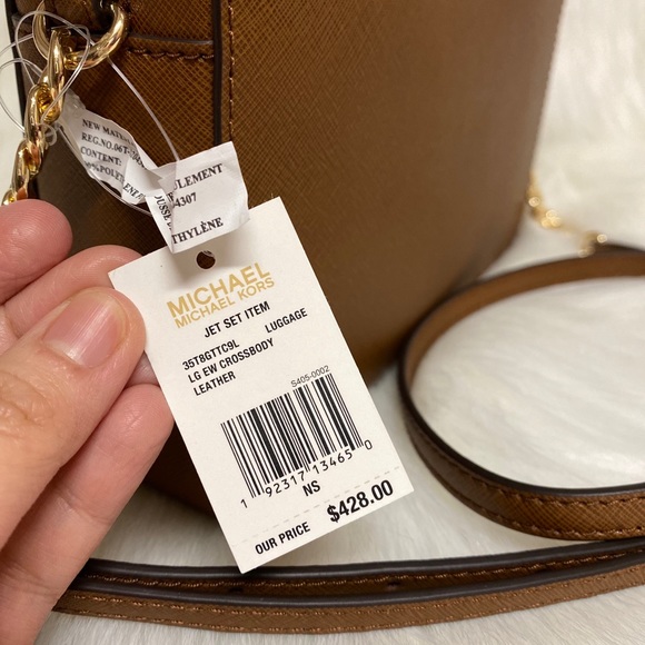 BROWN LARGE JET SET TRAVEL CROSSBODY - Picture 4 of 6